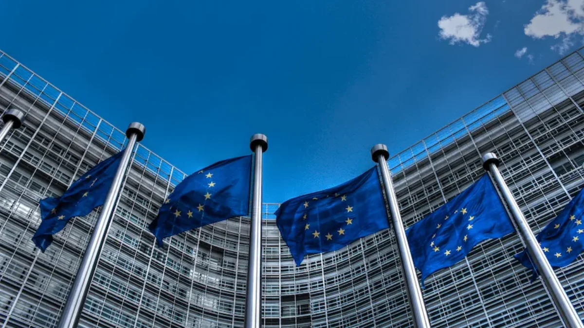 The European Quarter in Brussels, home to the European Commission, which is spearheading regulatory efforts like the Digital Markets Act. (politicsrights.com)