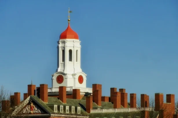 Admission: Harvard’s iconic Eliot House tower, a hallmark of the university’s Georgian architecture. Public Domain.
